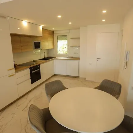 Port Azur Apartment Vallauris